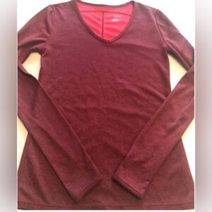 Fabletics Merida V-Neck Long Sleeve Thumb Hole Workout Top Women's Size XSmall